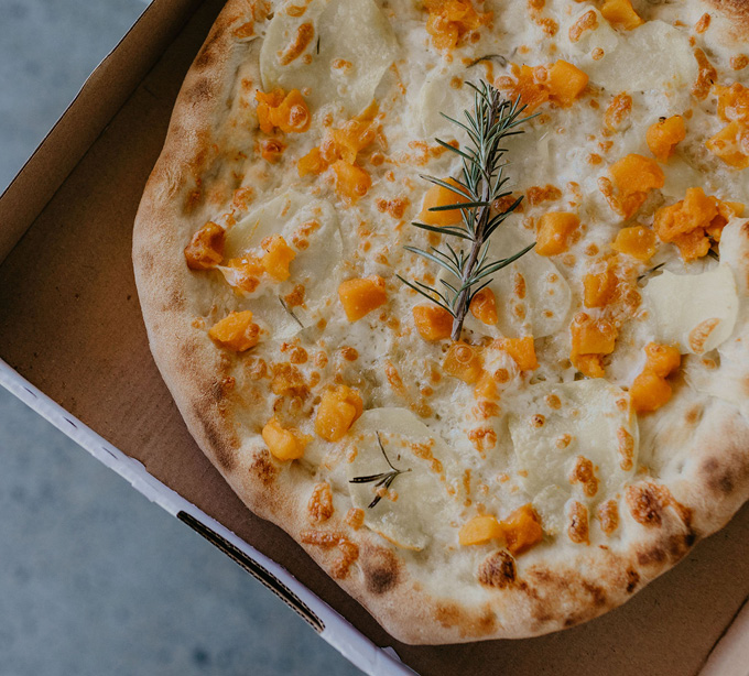 Al Chiosco Cafe & Pizza Bar Pizza Al Chiosco Cafe & Pizza Bar Pizza